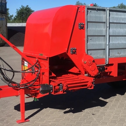 Adapter rozrzucający z przodu